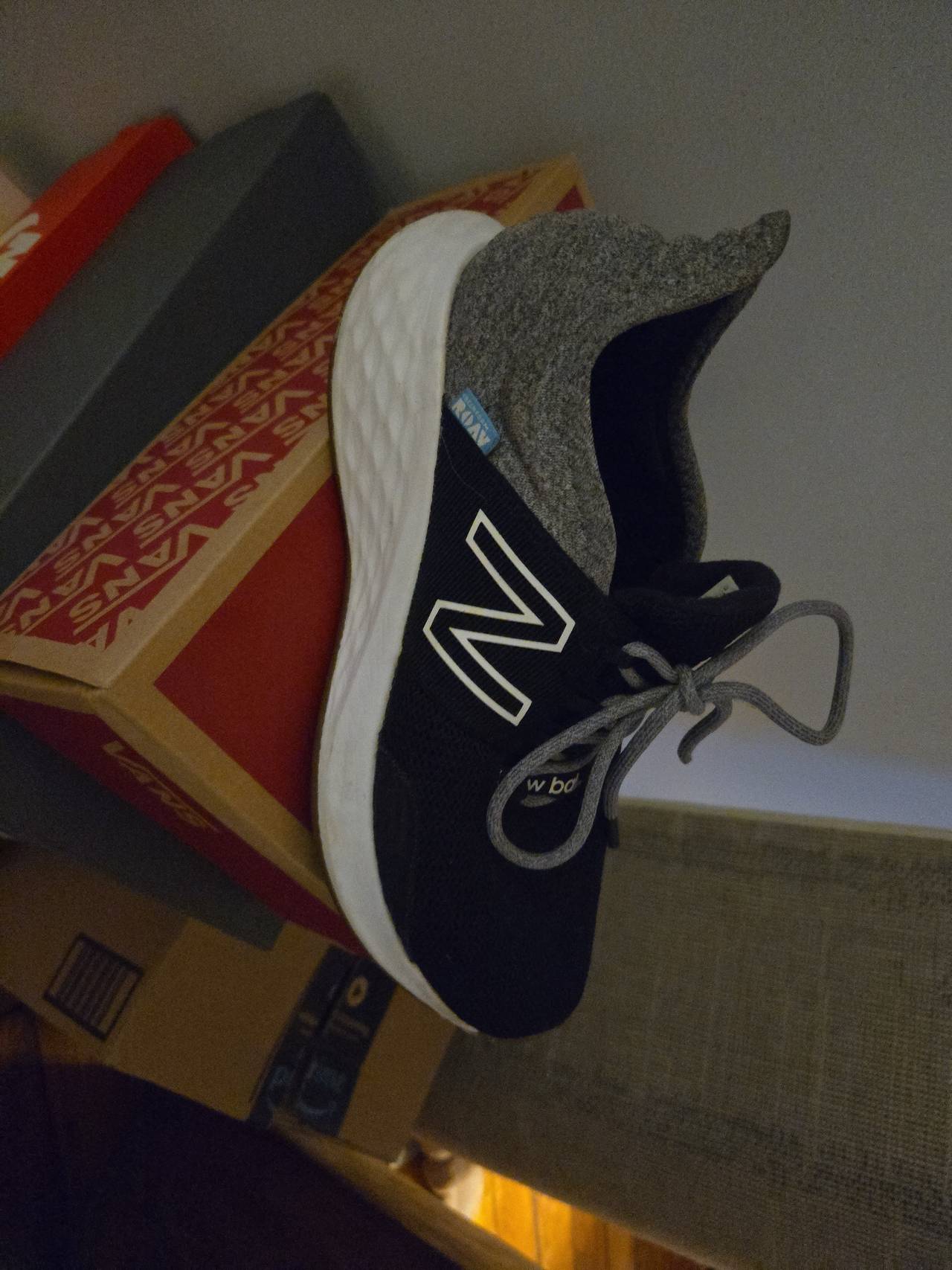 New Balance Fresh Foam Roav v1 Black/Light Aluminum
