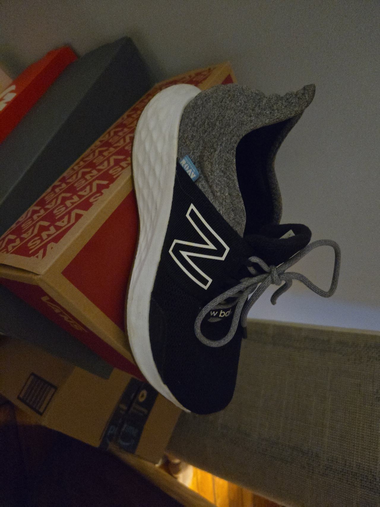 New Balance Fresh Foam Roav v1 Black/Light Aluminum