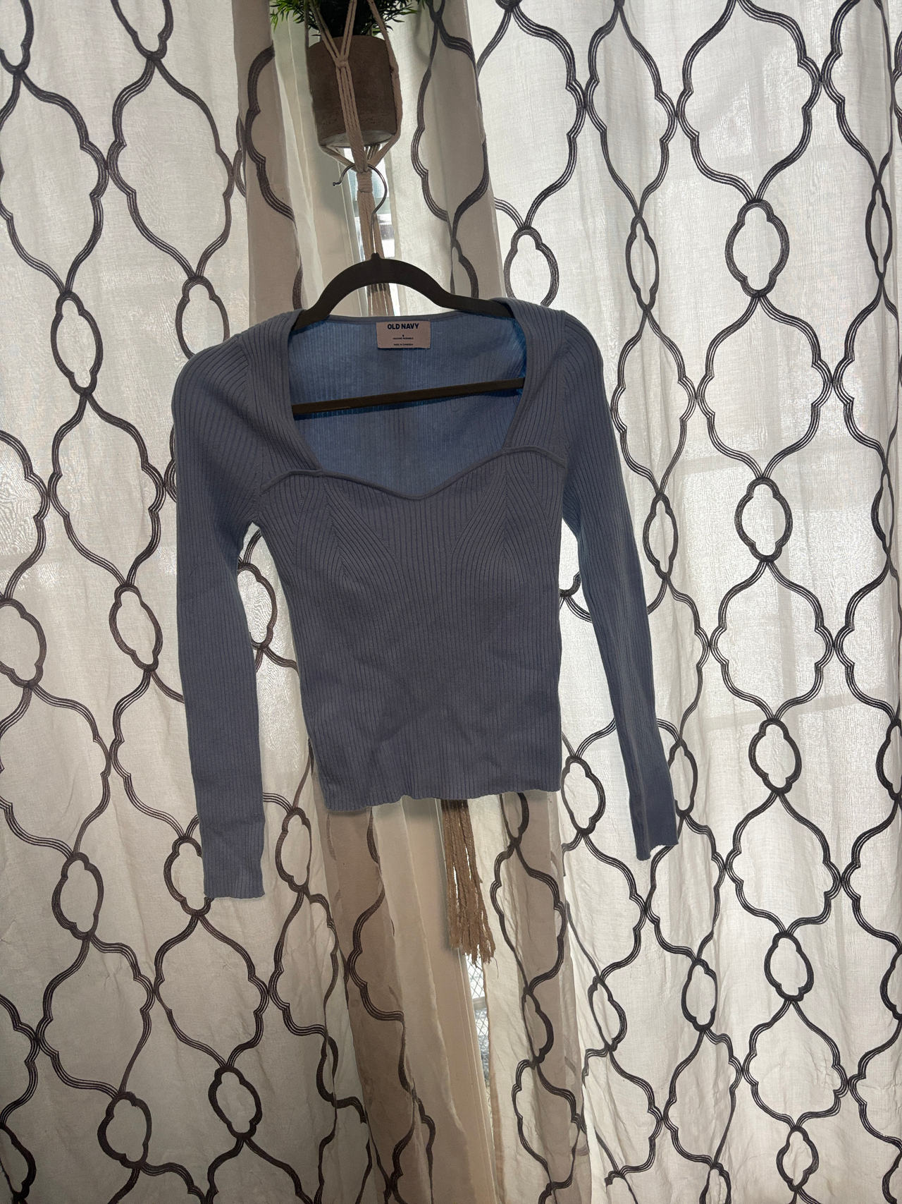 Old Navy Rib-Knit Sweetheart-Neck Long-Sleeve Top