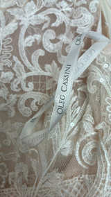 Lace Wedding Dress - Image 4
