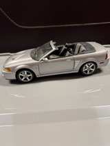 Maisto 1:18 2003 Ford Mustang SVT Cobra Convertible - Image 5