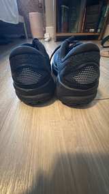 Brooks Ghost 14 Black size 7.5 - Image 4