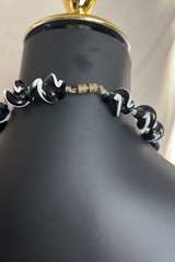 Vintage 1960s Italian Hand-Blown Black & White Swirl Glass Necklace - Image 3