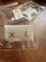 Airplane design stud earrings (pure 18k gold) - Image 2