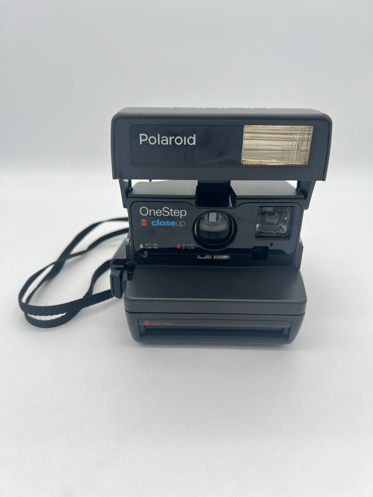 Polaroid OneStep Closeup Instant Camera 600 Film Untested w/ Strap