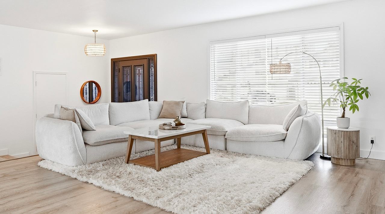 Living Spaces Sanctuary Sectional Sofa