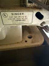 Singer Fashion Mate 237 Sewing Machine - Image 2