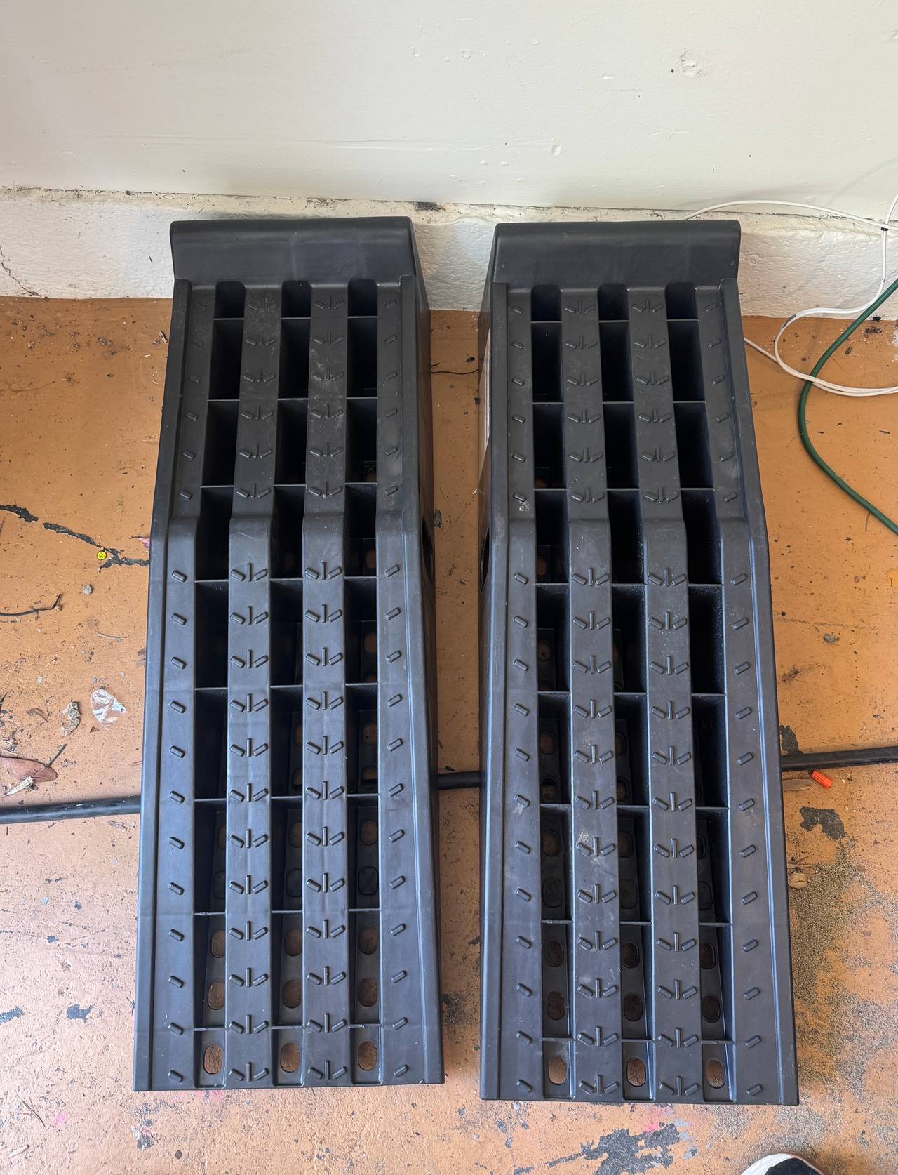 Pittsburgh Automotive 6,500 lb. Capacity Portable Ramp Set