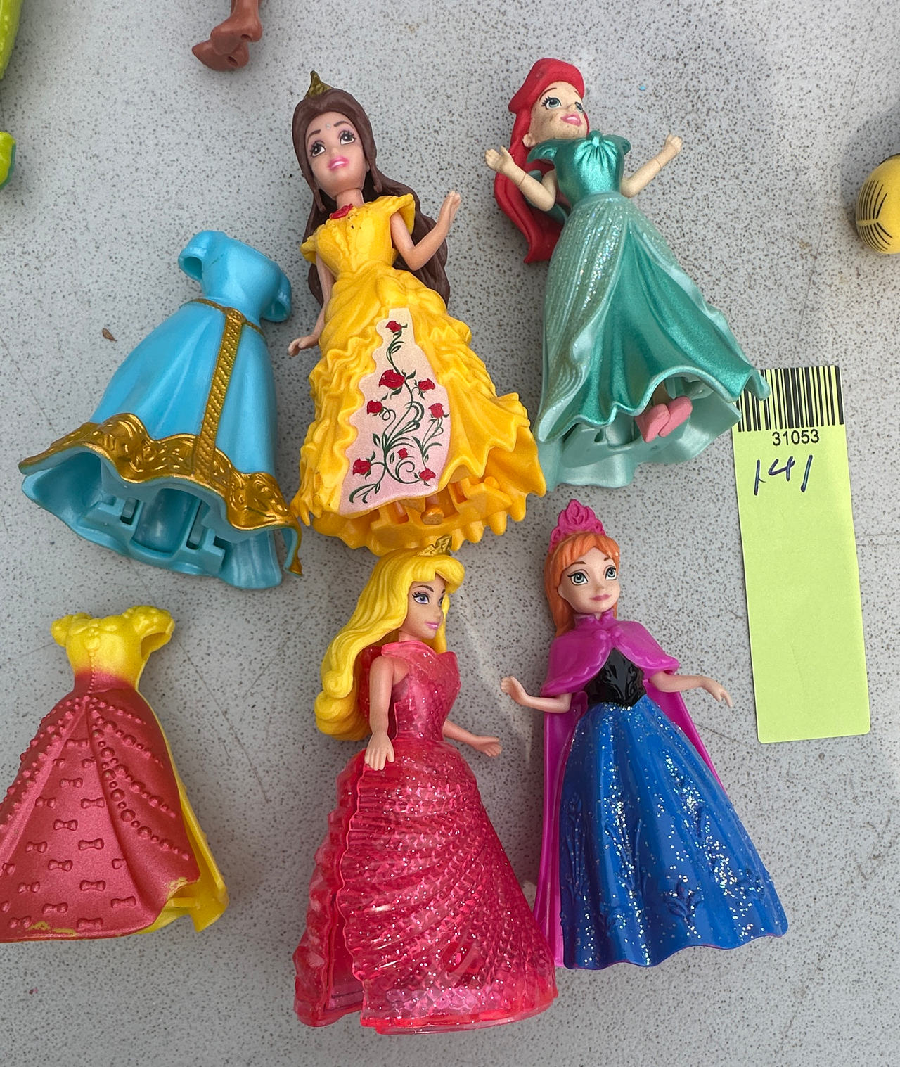Disney Princess Magic Clip Doll and dress bundle