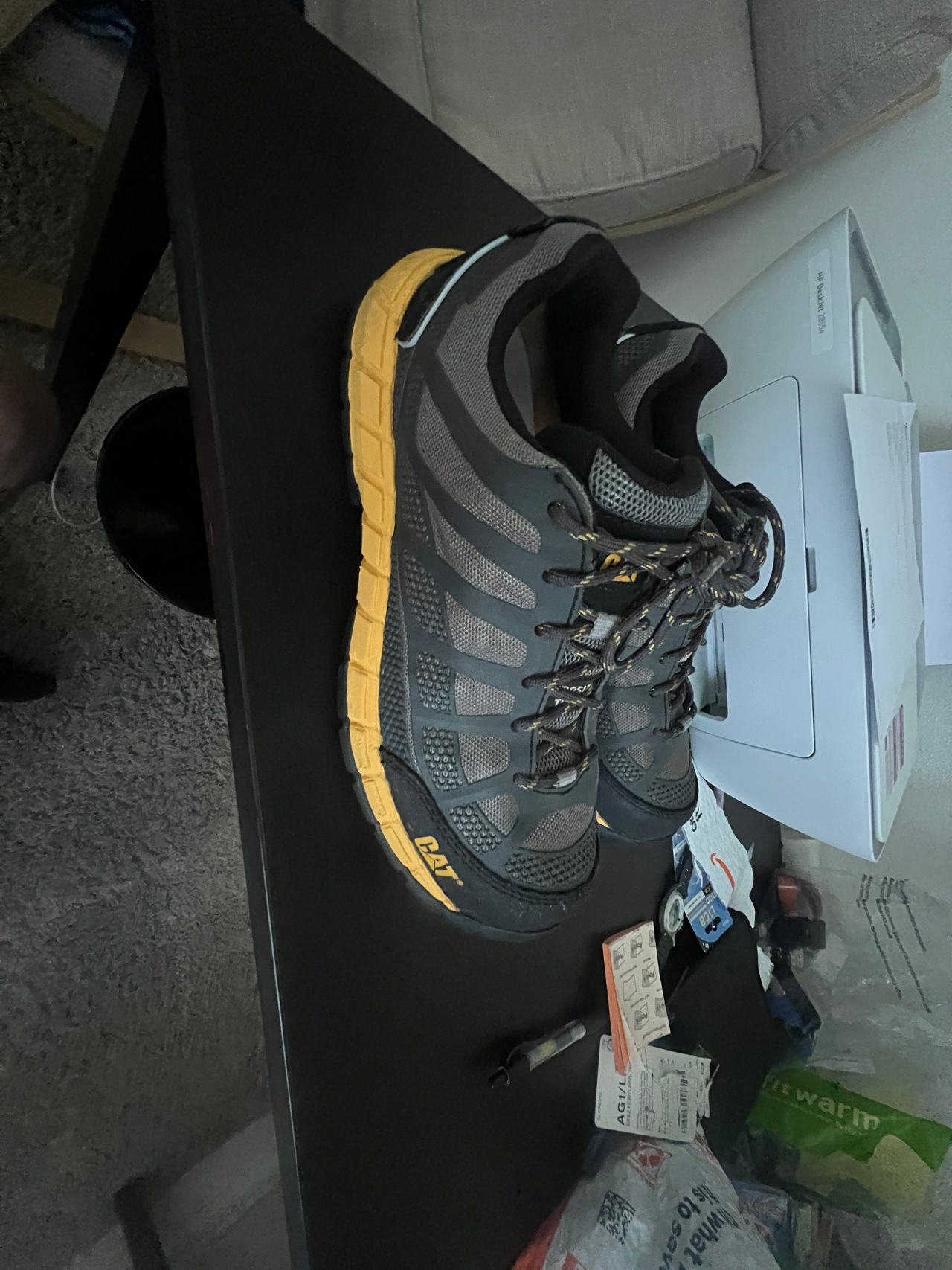 CAT safety toe work shoes