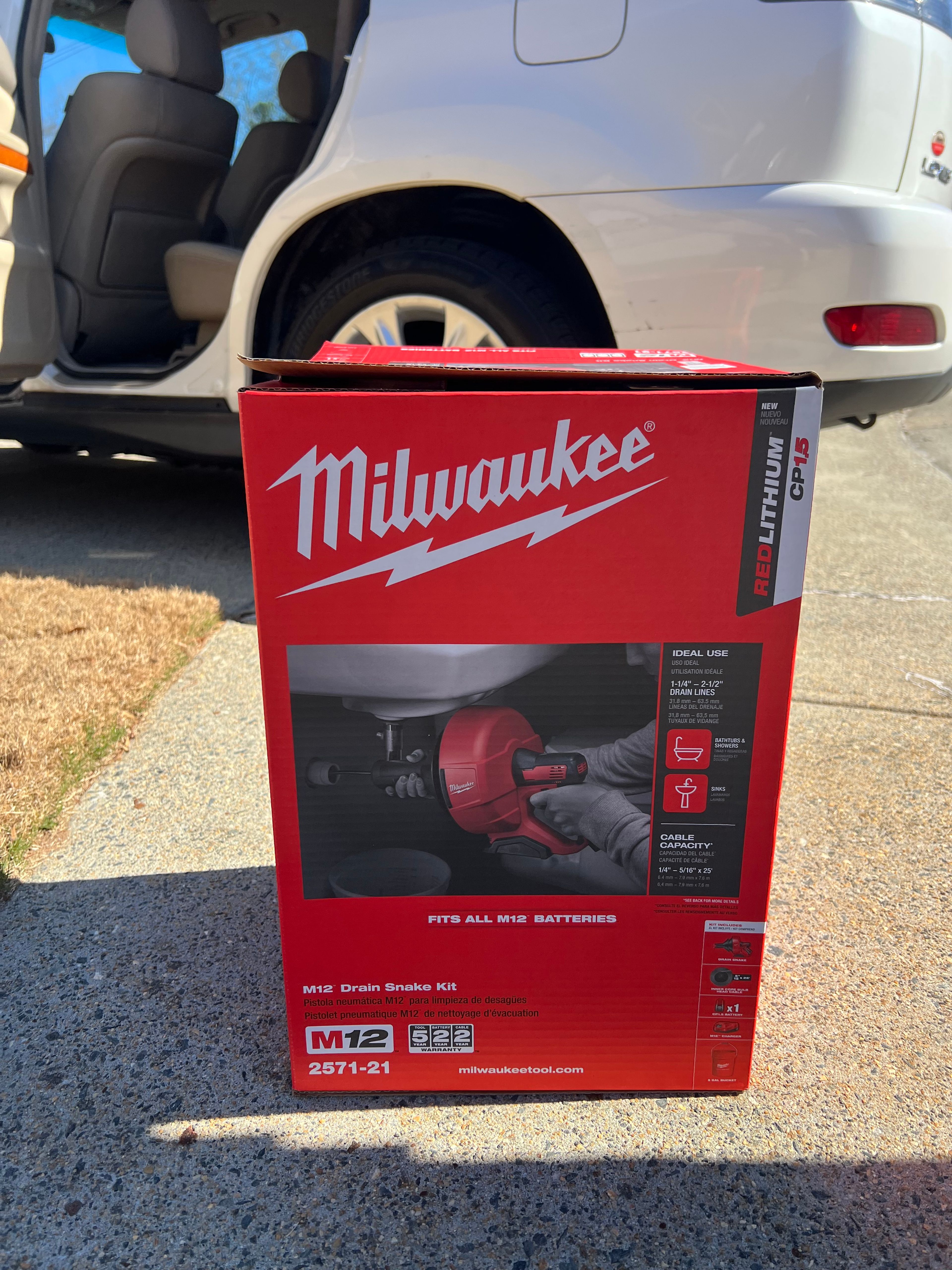 Milwaukee M12 Cordless Drain Snake Kit - Image 4