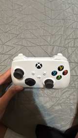 Xbox Wireless Controller - Robot White - Image 5