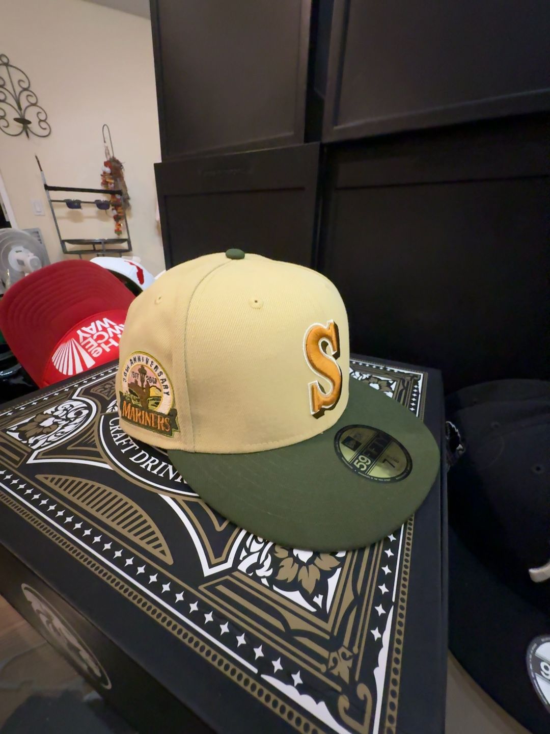 New Era Seattle Mariners 30th Anniversary 59FIFTY Fitted Hat Khaki/Green