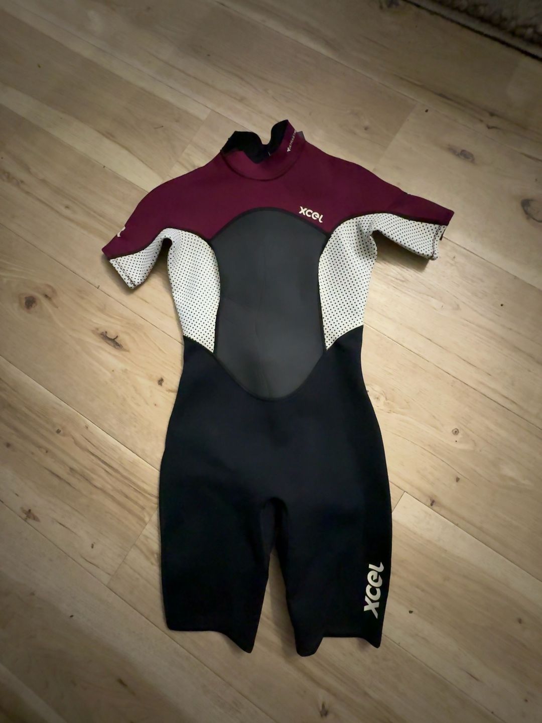 New with Tags XCEL SLX 2.0 Women's Shorty Wetsuit Black/Purple