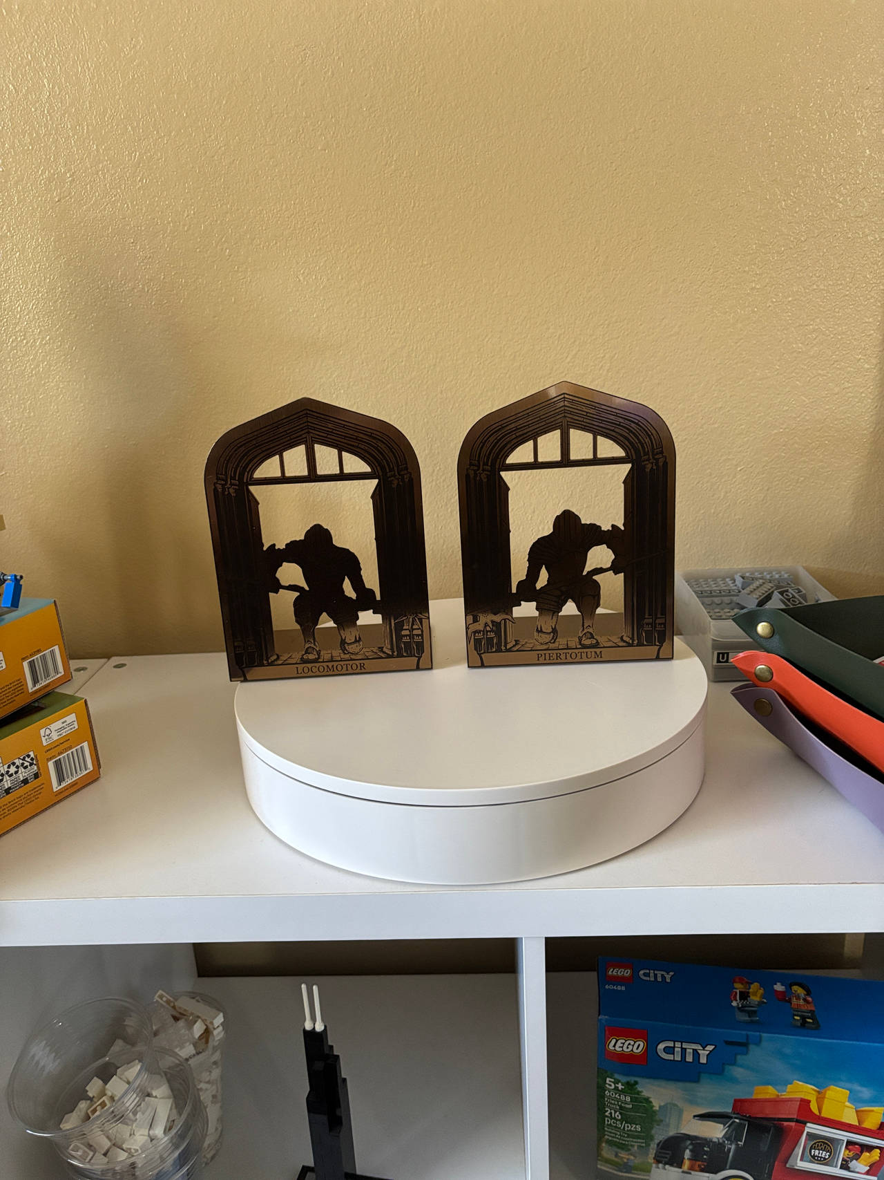 Harry Potter Piertotum Locomotor Wooden Bookends