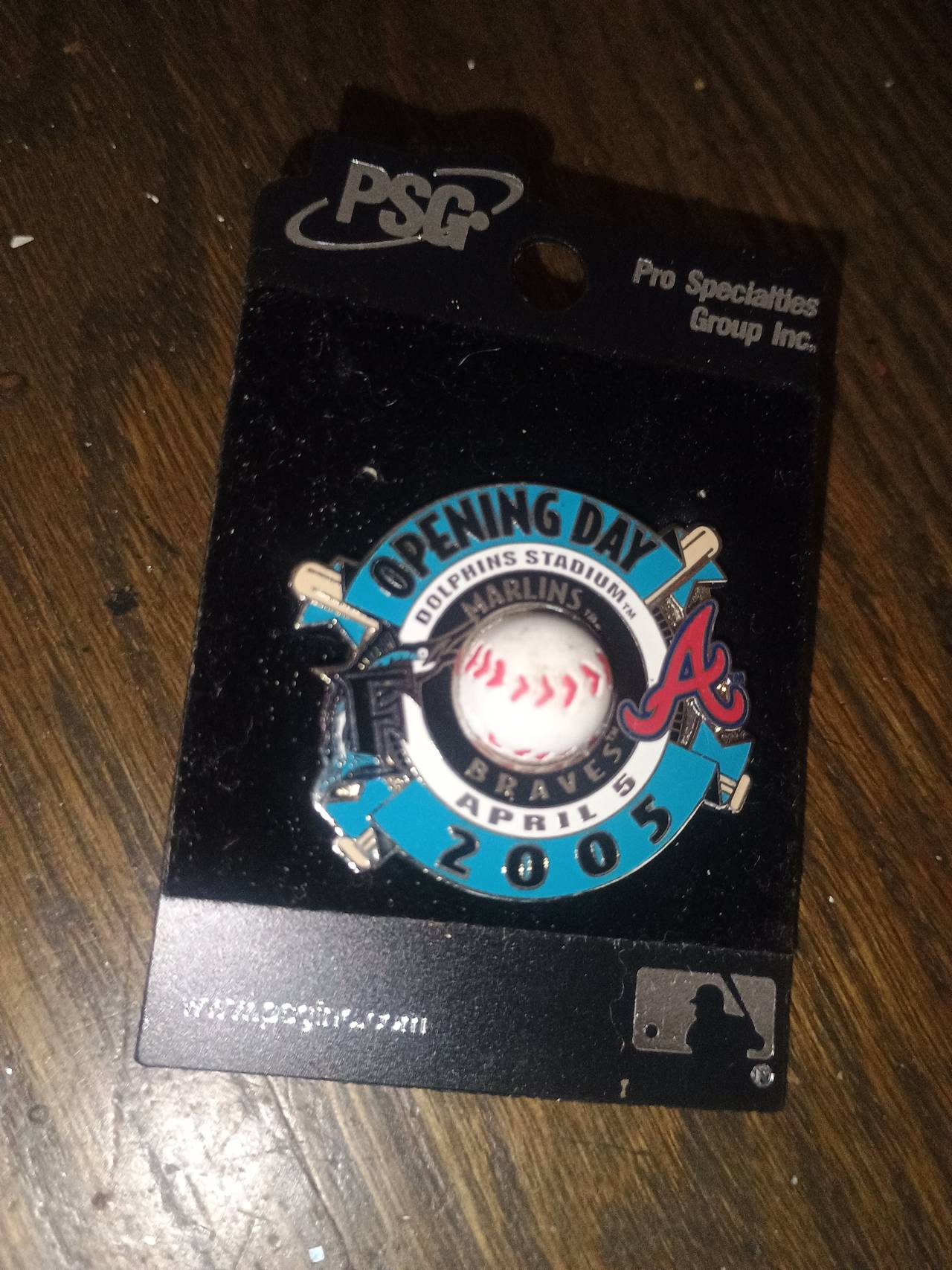 MLB Opening Day 2005 Marlins vs. Braves Commemorative Pin