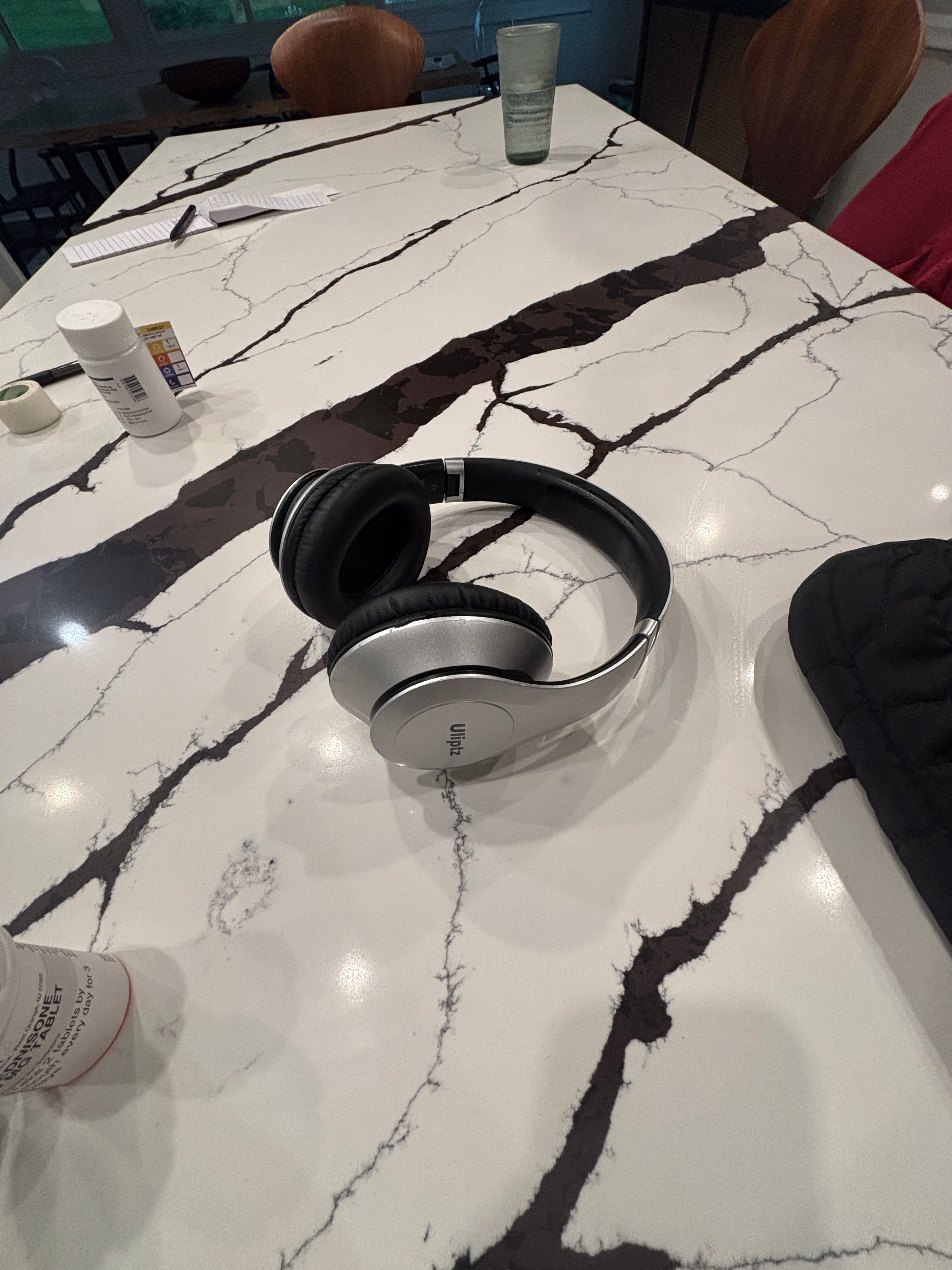 Utaxo Bluetooth Headphones