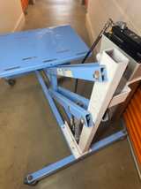 OTC 1585A 1,250 lb. Power Train Lift with Tilting Plate - Image 3