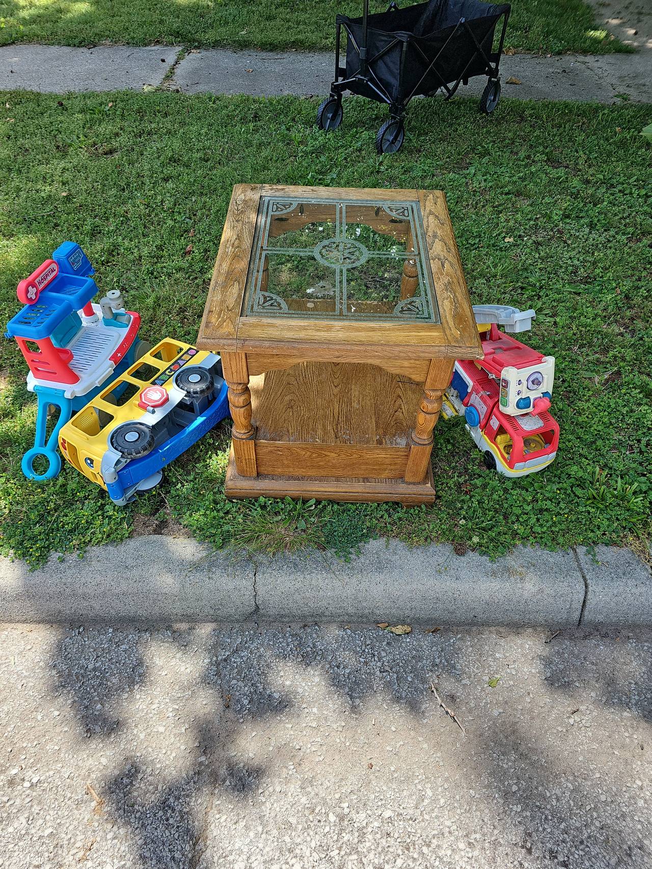Vintage Oak Etched Glass Top End Table