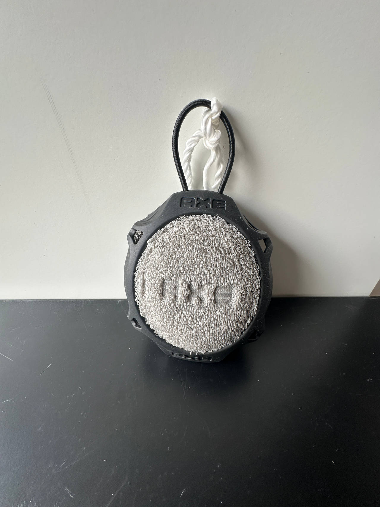 Axe Detailer Shower Tool