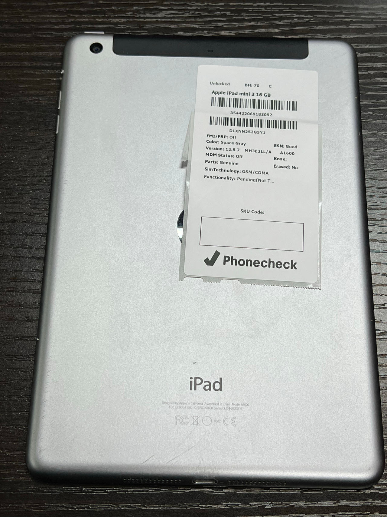 Apple iPad mini 3 16GB Wi-Fi + Cellular Space Gray unlocked 70% battery health