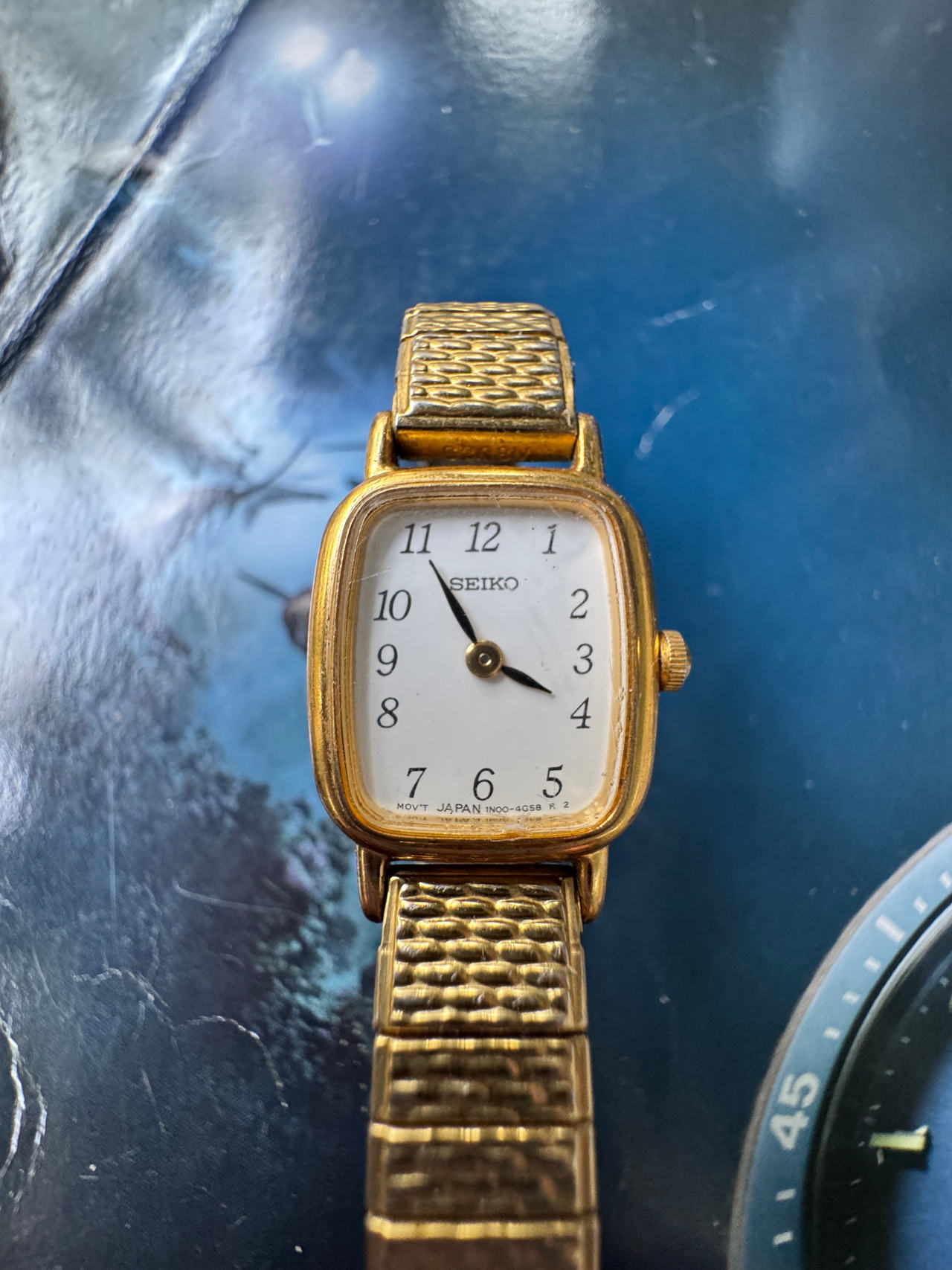 Seiko Ladies Gold Tone Quartz Watch 1N00-5D58
