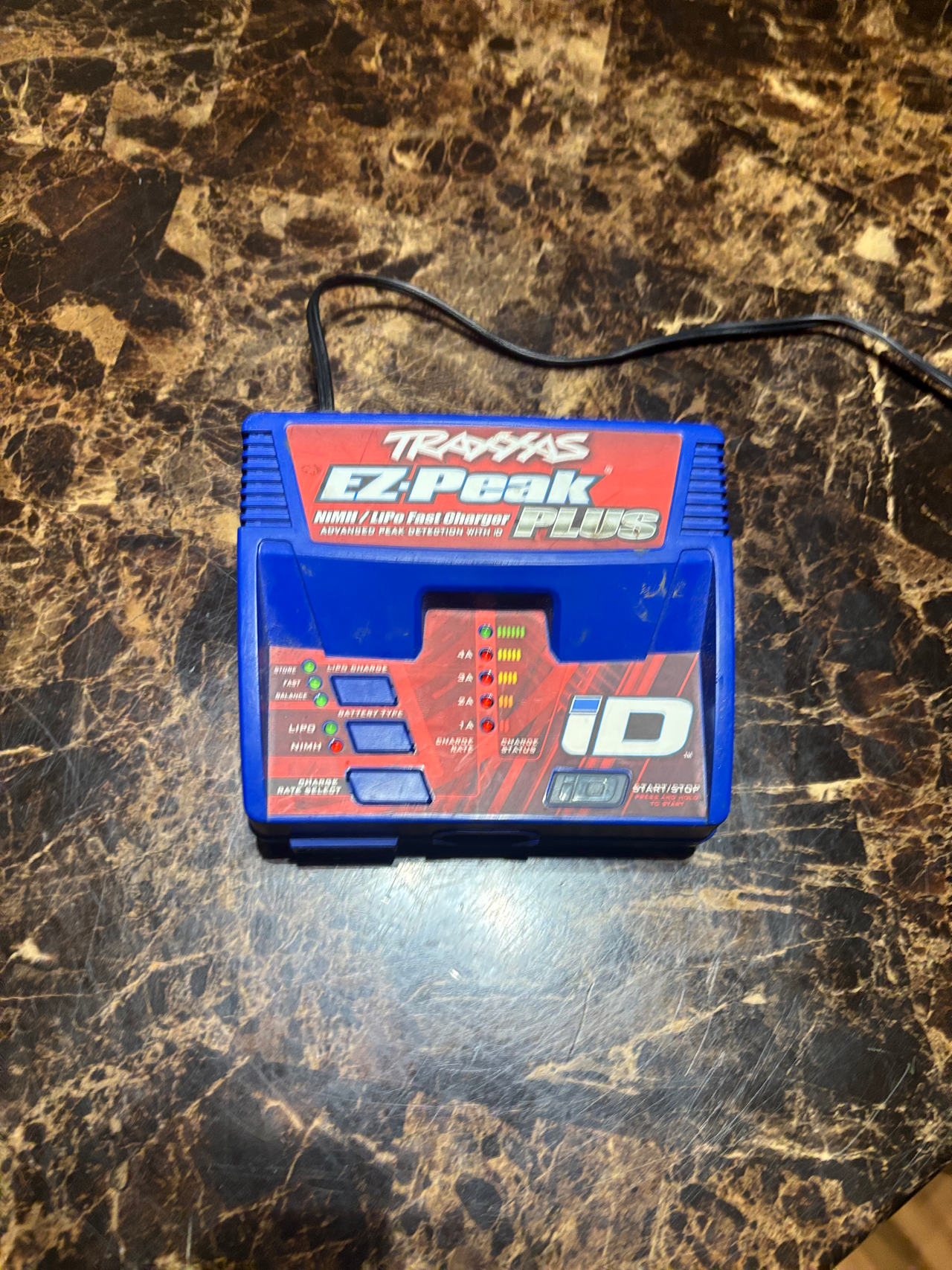Traxxas EZ-Peak Plus NiMH/LiPo Fast Charger