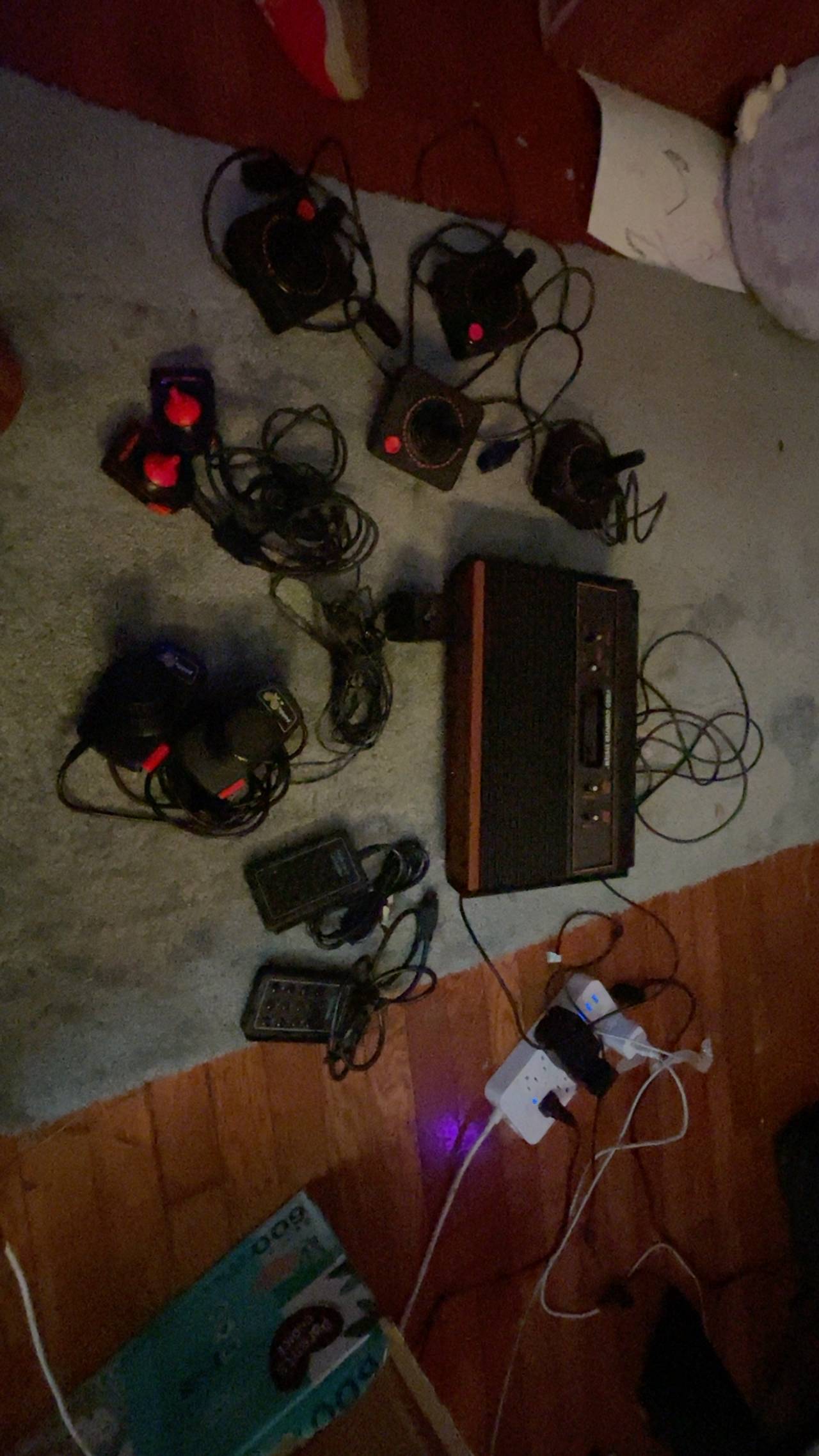 Atari 2600 Woodgrain Console