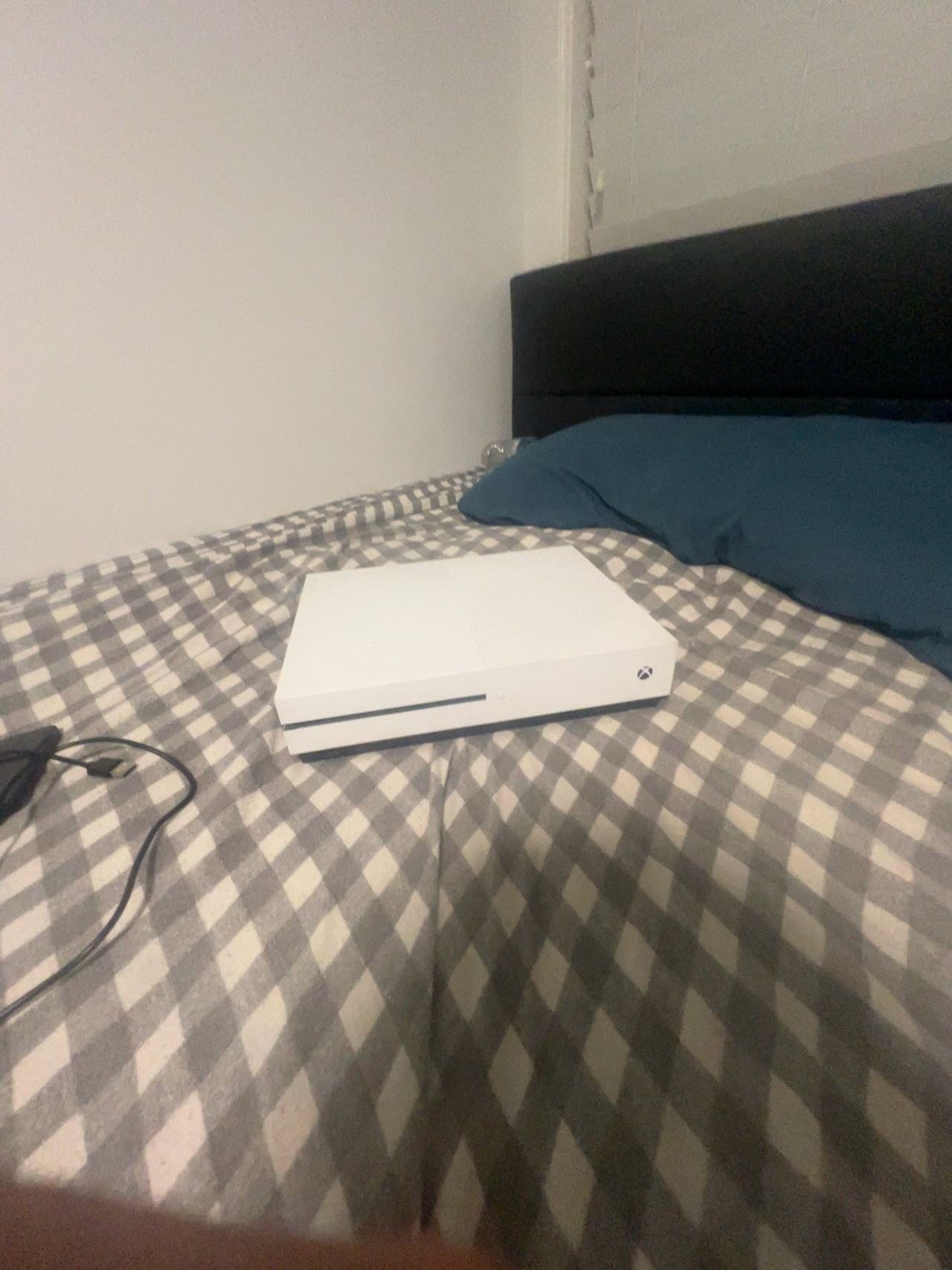 Microsoft Xbox One S White 500GB Console