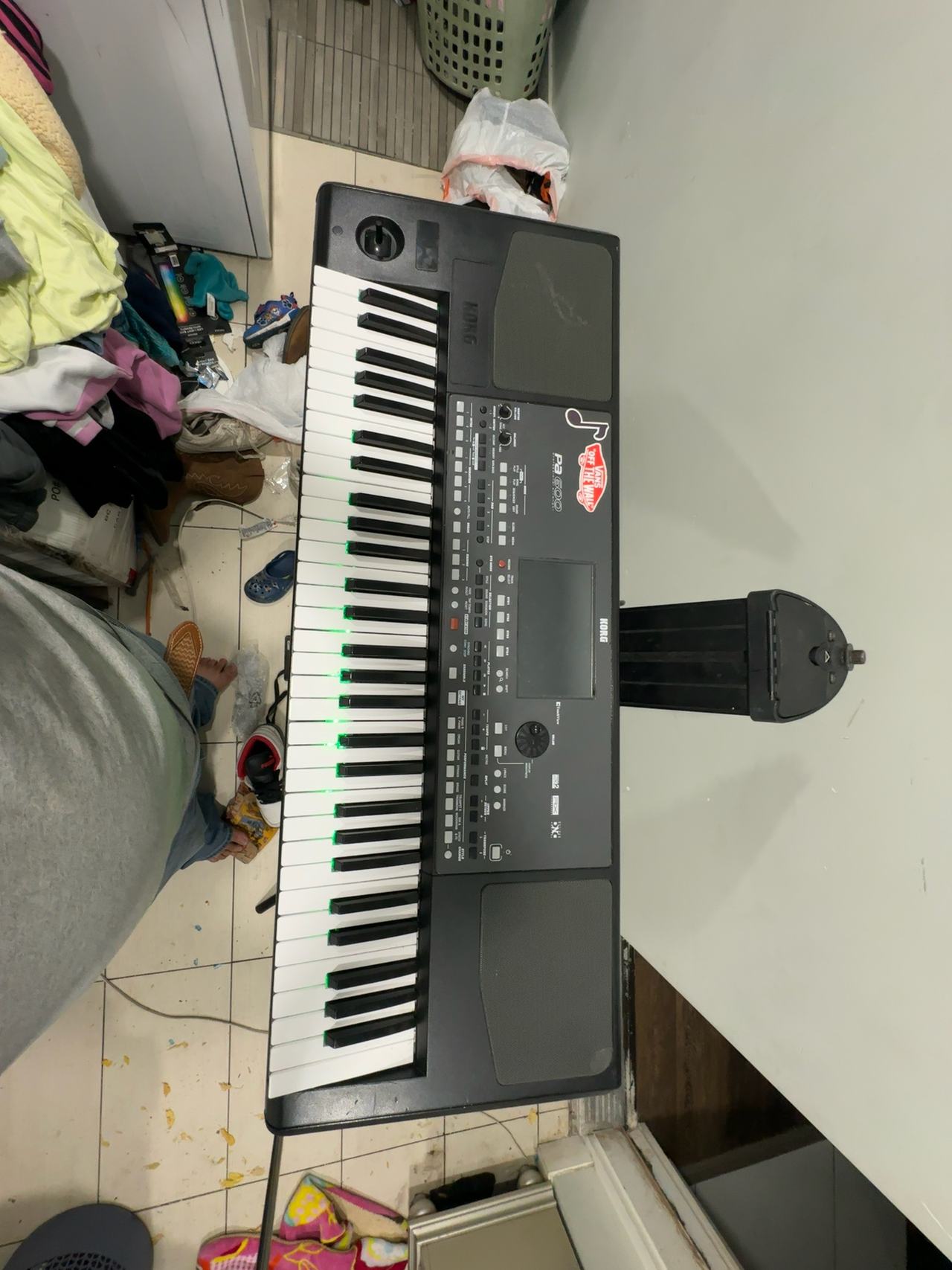 Korg PA600 61-Key Arranger Keyboard