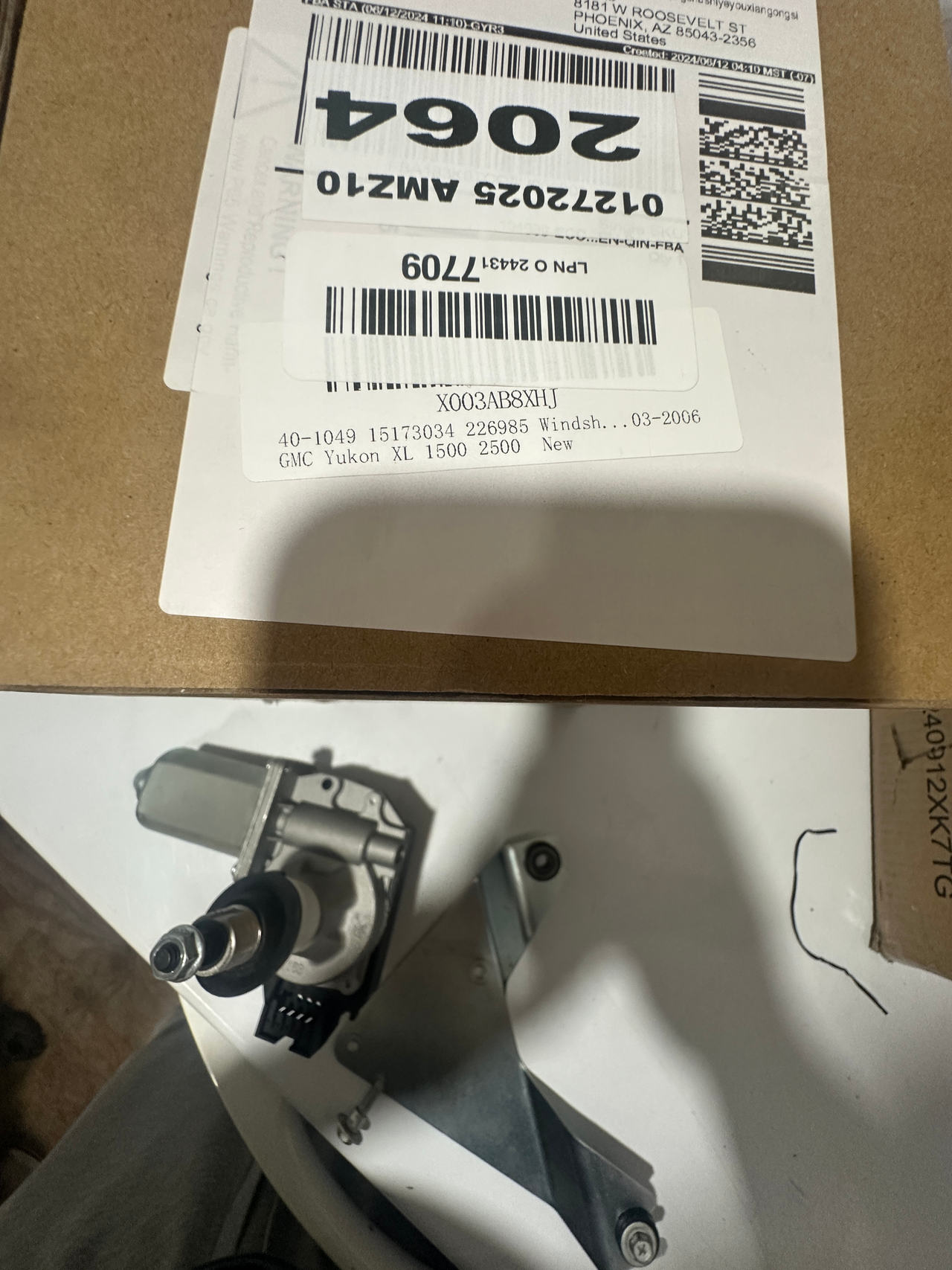 Windshield Wiper Motor GMC Yukon 2003 - 2006