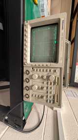 Tektronix TDS 420A Four Channel Digitizing Oscilloscope - Image 4