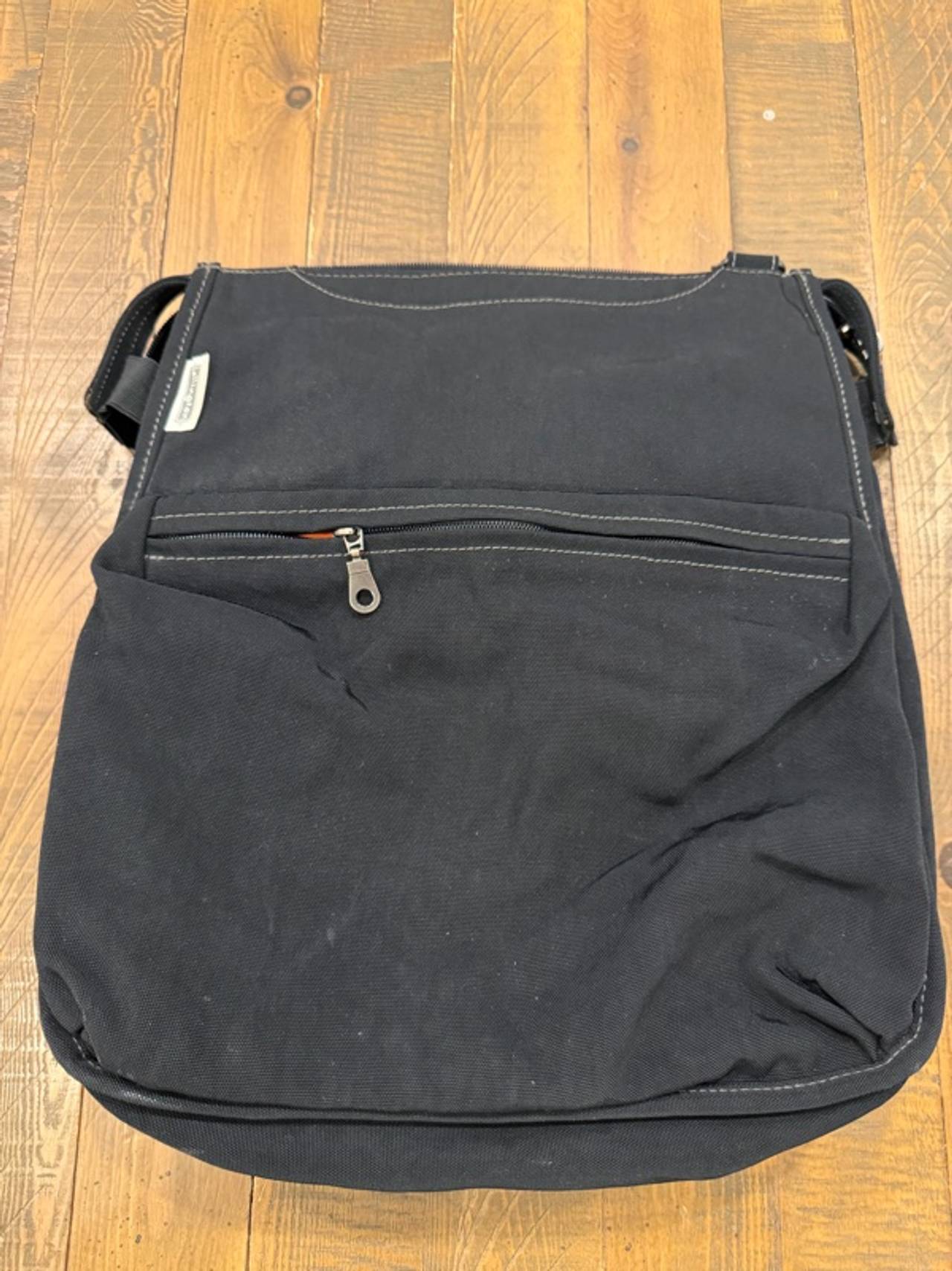 Ellington Vintage Black Canvas Duffel Shoulder Bag