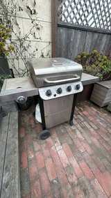 Char-Broil Gas Grill - Image 2
