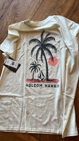 New with tags Volcom Men's Palm Tree Graphic T-Shirt medium - Image 2
