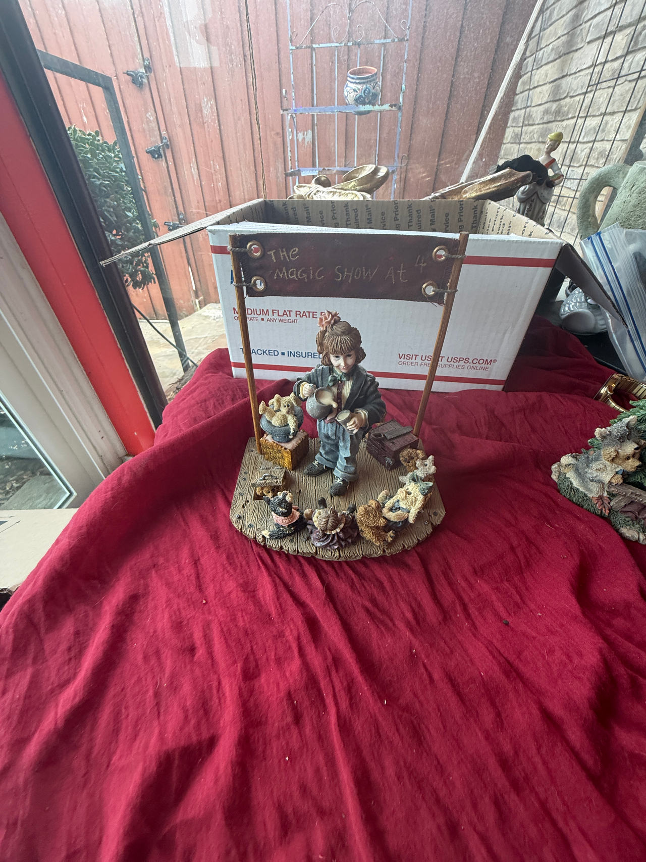 Boyds Bears & Friends The Magic Show at 4 Figurine