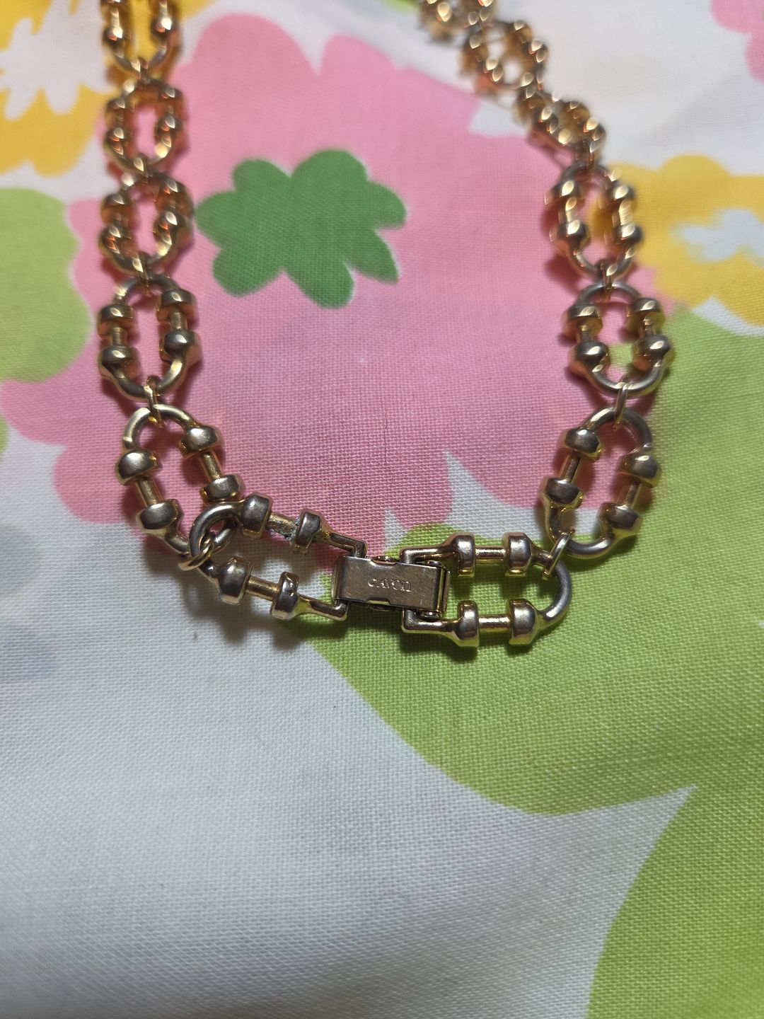 Avon Gold Tone Textured Link Chain Necklace