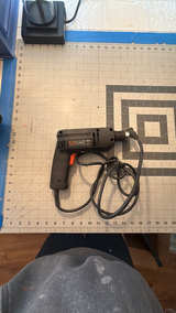 Black & Decker 7152 3/8" Corded Drill - Image 2