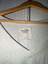 Abercrombie & Fitch White V-Neck Sweater - Image 5