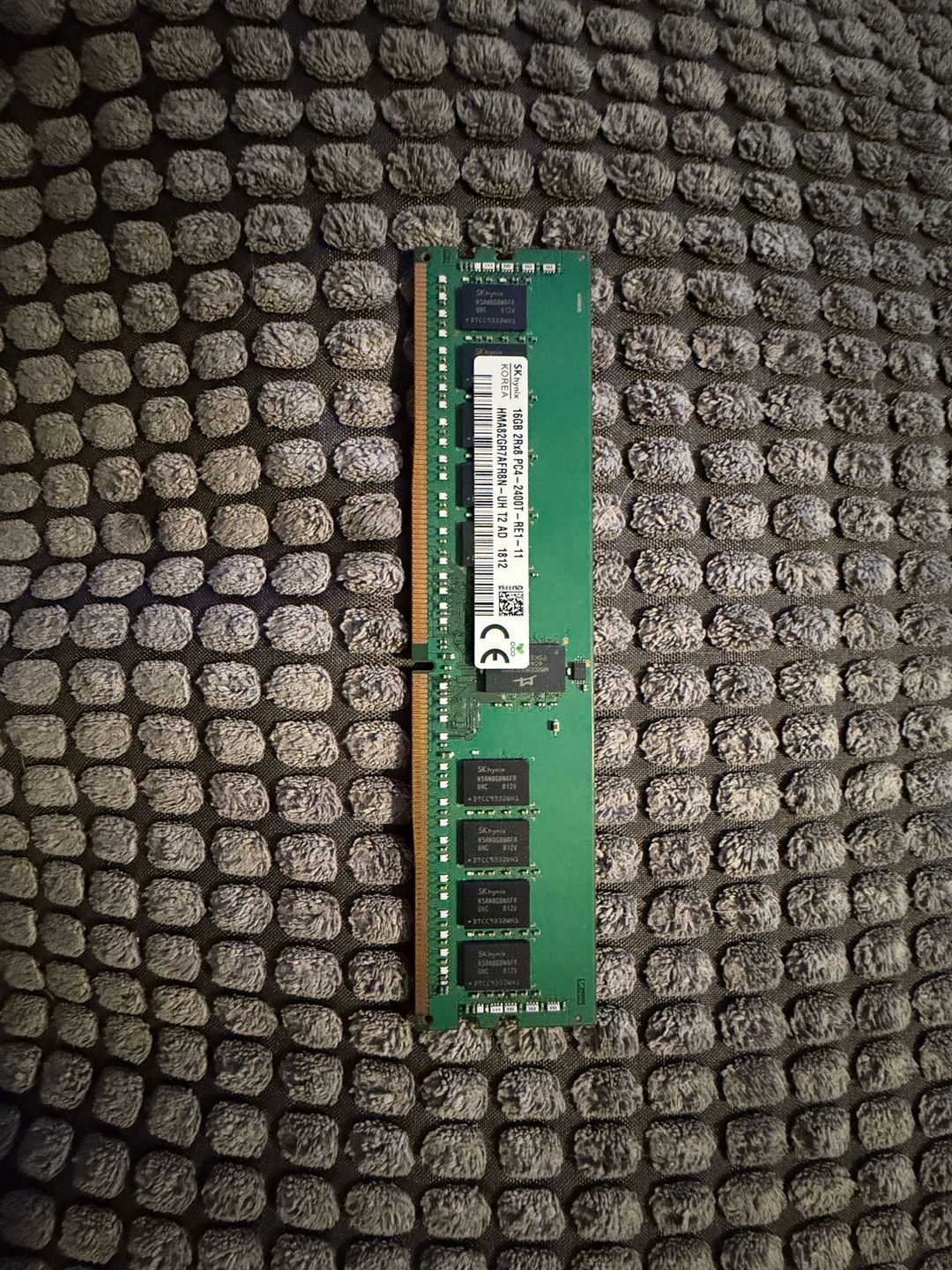 SK Hynix 16GB DDR4 PC4-2400T ECC Registered RAM