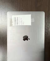 Apple MacBook Air 2020 i5 8GB 256GB Space Gray - Image 1