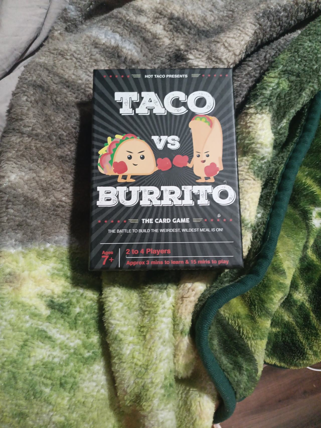 Taco vs Burrito Card Game