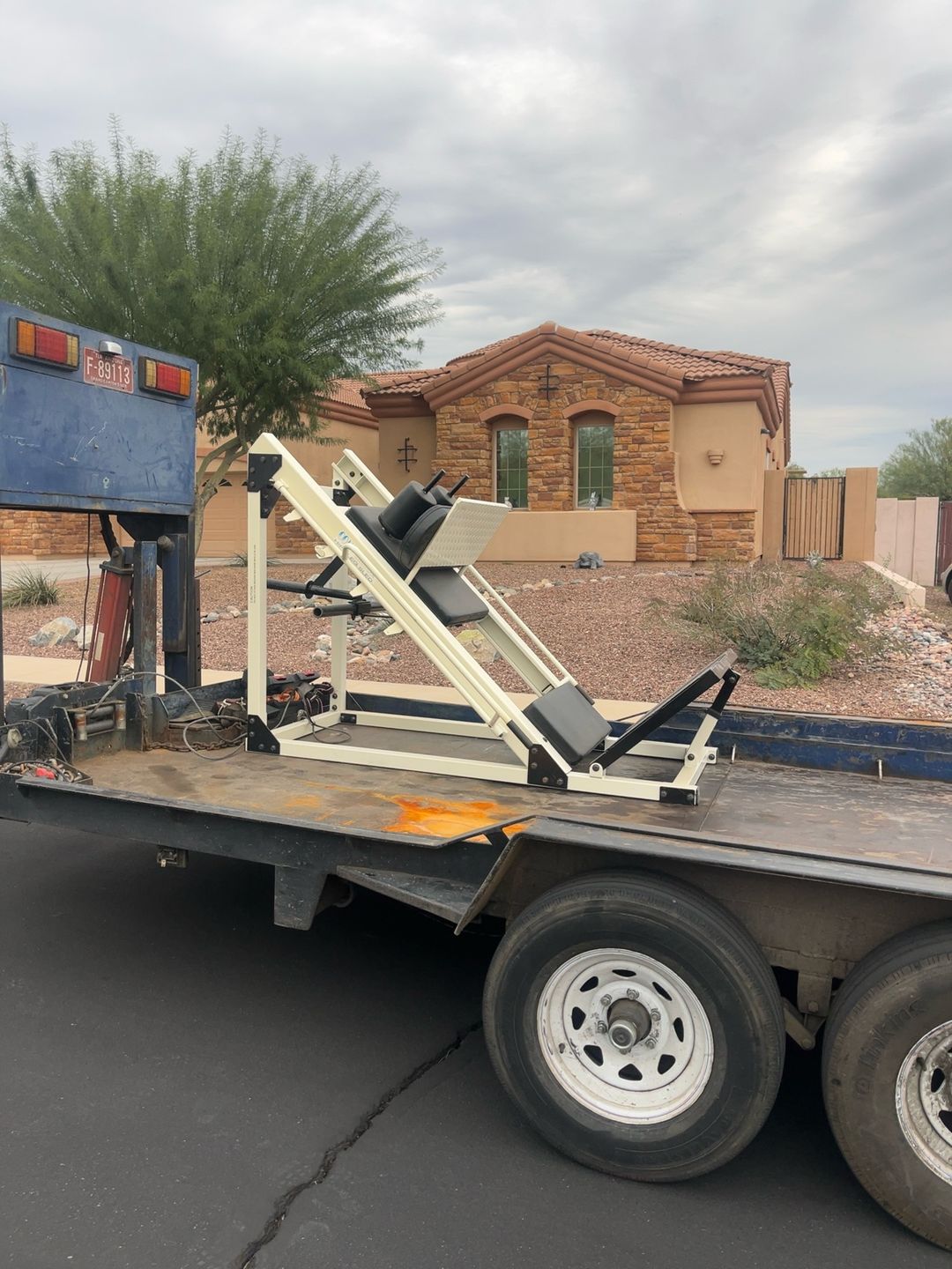 Parabody Leg Press/Hack Squat Machine