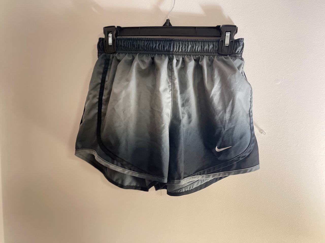 Nike Women's Tempo Ombre Running Shorts