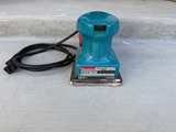 Makita Corded Finishing Sander - Image 1