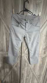 Athleta Women's Casual Capri Pants Size 8 short pants - Image 2