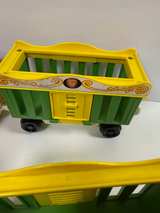 Fisher-Price Little People Circus Train #991 - Image 2