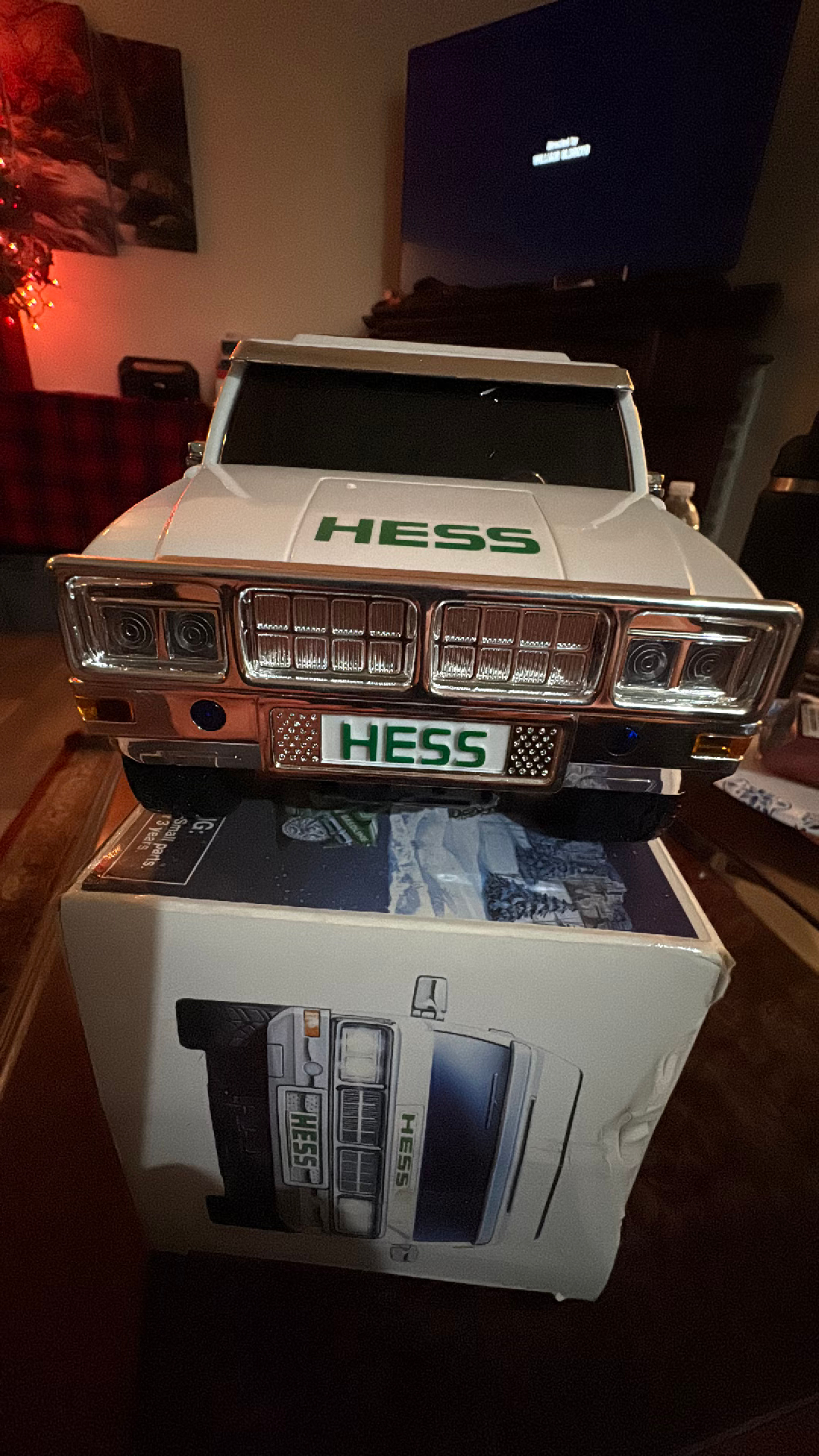 Hess 2004 Sport Utility Vehicle and Motorcycles Toy Set - Image 5