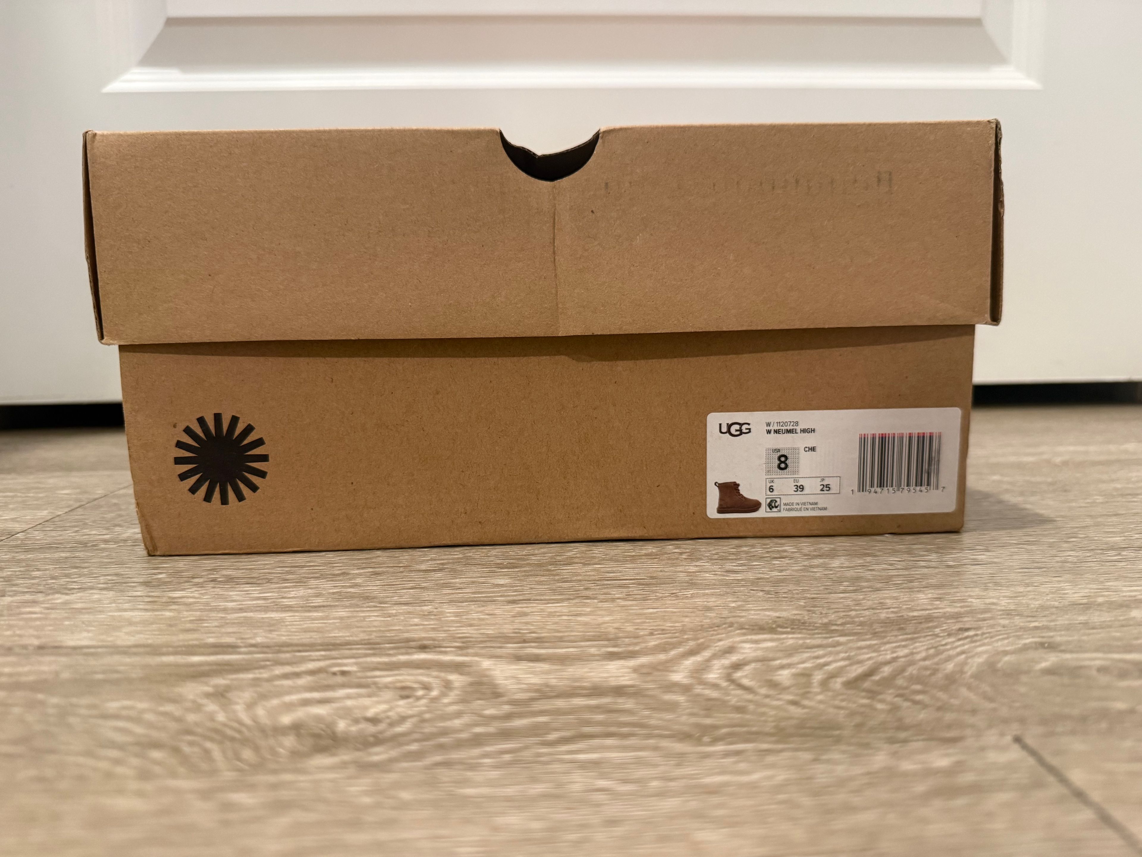 UGG Boots size 8 - Image 3