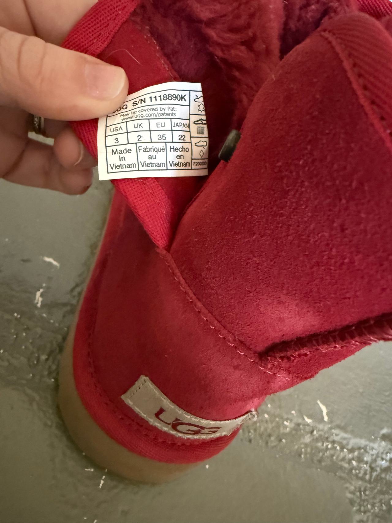 UGG Classic Short II Red Boot